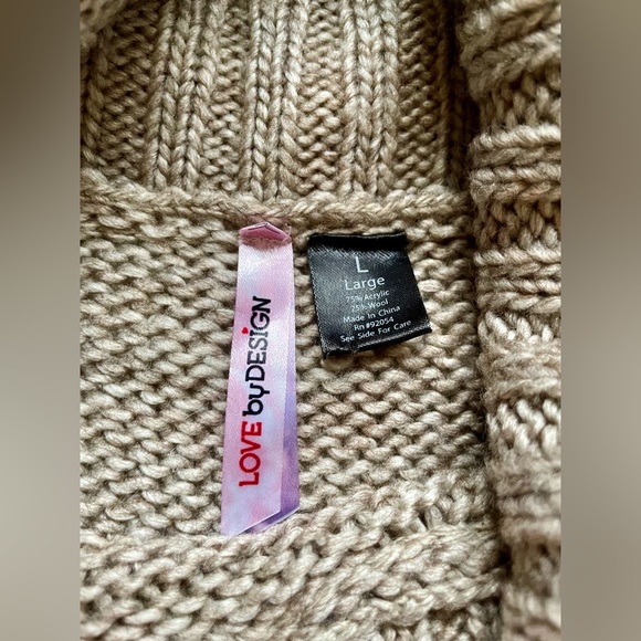 Love by Design wool blend sweater, size M - Picture 2 of 4